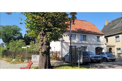 Gemütliches Einfamilienhaus mit Kachelofen und 2 schönen Gärten - Auma-Weidatal