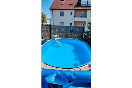 Reihenmittel Haus mit Garage und Pool - Mutlangen