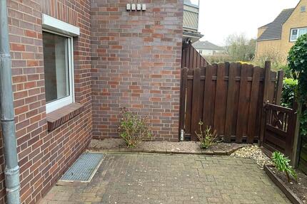 EG Wohnung mit Terrasse, 63qm - 530,00&nbsp;EUR Kaltmiete, ca.&nbsp; 63,00&nbsp;m&sup2; in Heide (PLZ: 25746)