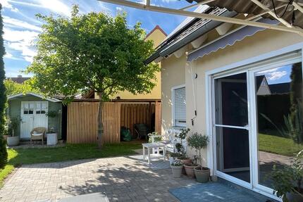 Haus in gefragter Wohnlage zu vermieten. Kaltmiete € 1.450 - Altenkunstadt