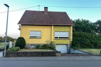 freistehendes Einfamilienhaus in Diefflen in ruhiger Lage - Dillingen (Saar)
