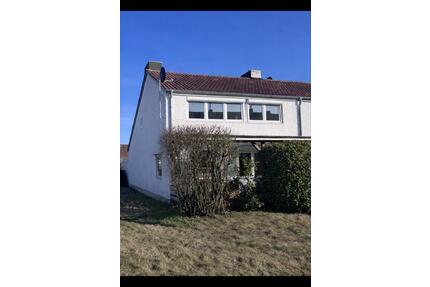 Kernsaniertes Reihenendhaus (105 m²) 5 Zimmer in BS-Stöckheim - Braunschweig Heidberg-Melverode