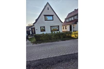 Einfamilienhaus zum Kauf - 239.000,00&nbsp;EUR Kaufpreis, ca.&nbsp; 98,00&nbsp;m&sup2; in Ganderkesee (PLZ: 27777)