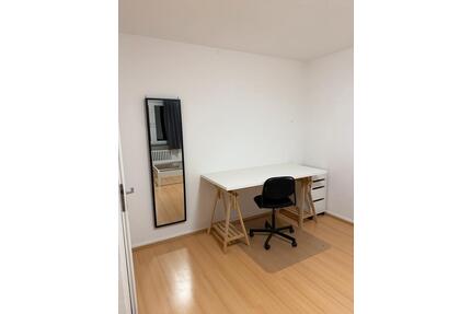 WG-Zimmer in 2er WG - 450,00&nbsp;EUR Kaltmiete, ca.&nbsp; 67,00&nbsp;m&sup2; in Flensburg (PLZ: 24937)