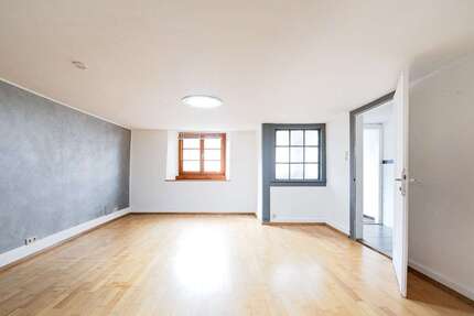 Haus zum Kaufen in Lörrach 375.000,00 € 170 m²