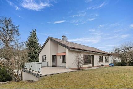 PROVISIONSFREI - Familienglück in beliebter Lage - Haus mit Einliegerwohnung und großem Garten - Tuttlingen