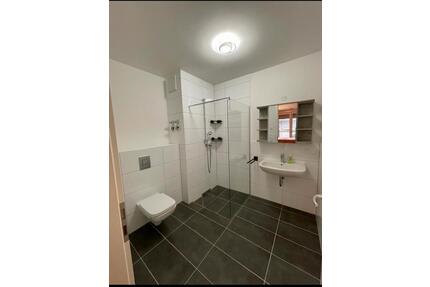 2 Zimmer Wohnung mit mobilen - 980,00&nbsp;EUR Kaltmiete, ca.&nbsp; 48,00&nbsp;m&sup2; in Düsseldorf (PLZ: 40472) Stadtbezirk 6