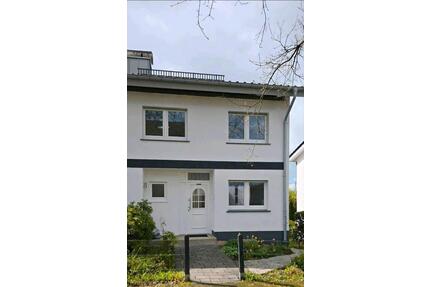 Doppelhaushälfte 5 Zimmer, Garten, 2 Balkone, Garage in Toplage - Lüdenscheid