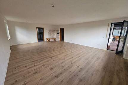 NEUMANN - Schöne und gepflegte 4ZKB-Wohnung in ruhiger Lage ! - Buxheim