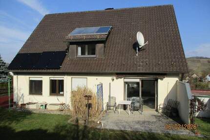 Charmantes ZFH mit ausgebautem Wohnraum im UG in ruhiger Lage in Michelau - Michelau i.Steigerwald