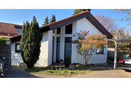 Freistehendes Einfamilienhaus - 580.000,00&nbsp;EUR Kaufpreis, ca.&nbsp; 252,00&nbsp;m&sup2; in Moers (PLZ: 47445) Rheinkamp