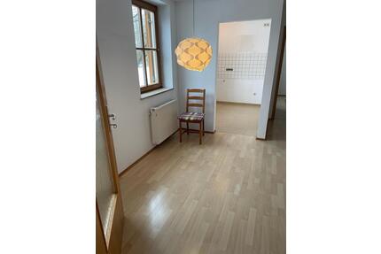 2-Zimmer-Einliegerwohnung, 45m2, separater Eingang, bei NES - Hohenroth