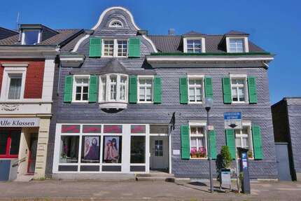 Haus zum Kaufen in Haan 495.000,00 € 300 m²