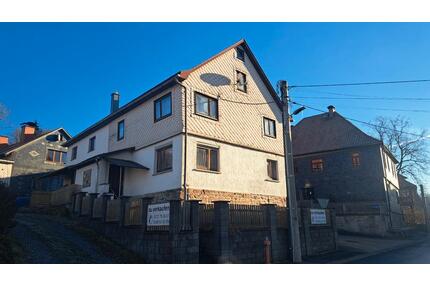 geräumiges Einfamilienhaus mit Nebengebäude - Rohr