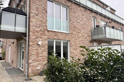 Exklusive 3,5 Zi.-Whg. inkl. EBK, Balkon & 2 Dachterrassen. - Hamburg Wandsbek