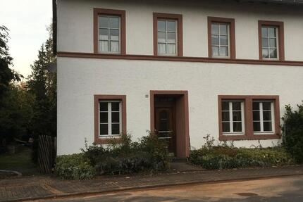 Helle Altbau Wohnung zu vermieten - Lissendorf