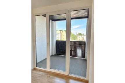 Traumhafte 3-Raum-Dachgeschosswohnung in lebendigem Innenstadtviertel - Gera