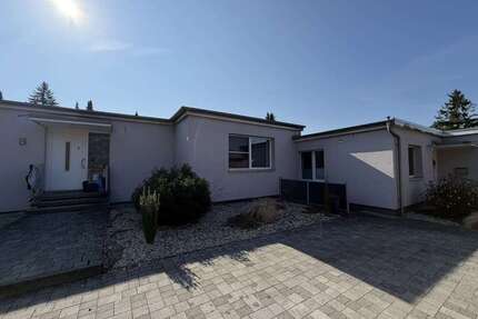 Haus zum Kaufen in Groß Grönau 1.400.000,00 € 369.91 m²