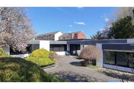 Haus zum Kaufen in Neumünster 369.000,00 € 181 m²