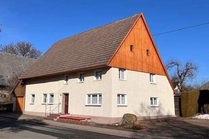 1-Freistehendes 1-Familienhaus auf dem Lande. Ideal für den Handwerker. SOFORT BEZUG !!!! - Königsfeld im Schwarzwald Neuhausen