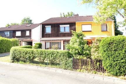 DHH Roter Hügel, 5-6 Zimmer, Garage, Südausrichtung, Essküche, 2 Bäder, Keller, Top gepflegt - Bayreuth
