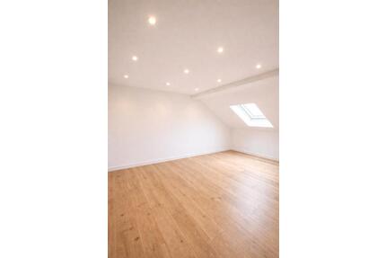 3-Zimmer Wohnung - Erstbezug nach energetischer Kernsanierung - Hof Altstadt