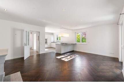 AIGNER - Moderne Doppelhaushälfte in ruhiger Lage von Starnberg-Söcking