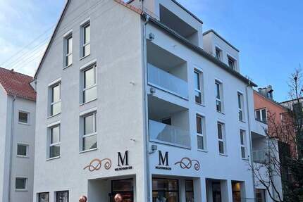 SCHÖNE NEUBAUWOHNUNG - 