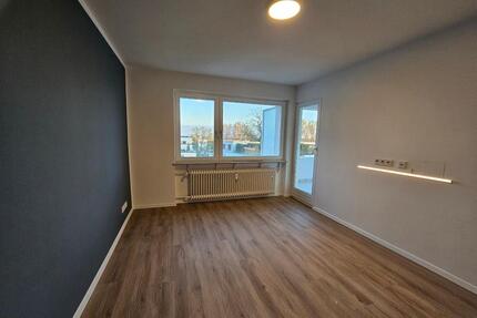 Bad Soden Elegante 2-Zimmer-Wohnung im 3. OG mit Balkon - Bad Soden am Taunus