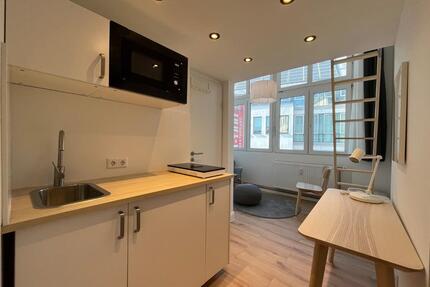 Modernes, möbliertes Apartment im 1. OG in zentraler Lage - Friedberg (Hessen)