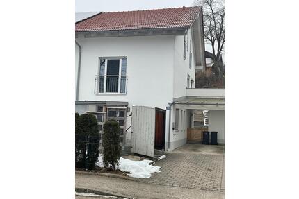 DHH zur Miete in Top Lage - 1.600,00&nbsp;EUR Kaltmiete, ca.&nbsp; 116,00&nbsp;m&sup2; in Trostberg (PLZ: 83308)