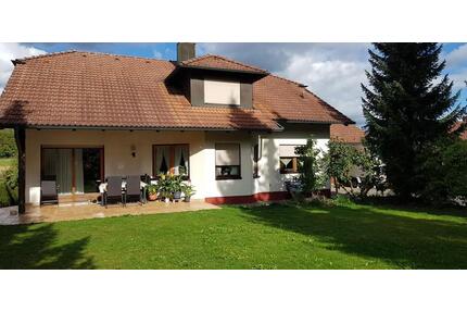 Kleine Wohnung zu vermieten - 650,00&nbsp;EUR Kaltmiete, ca.&nbsp; 65,00&nbsp;m&sup2; in Parsberg (PLZ: 92331)