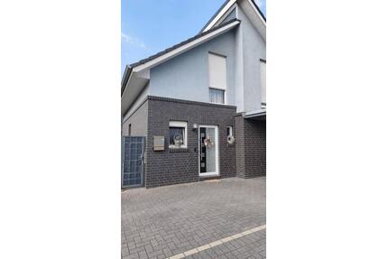 Einfamilienhaus zu verkaufen - 330.000,00&nbsp;EUR Kaufpreis, ca.&nbsp; 115,00&nbsp;m&sup2; in Molbergen (PLZ: 49696)