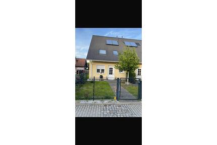 Doppelhaushälfte Buckow - 695.000,00&nbsp;EUR Kaufpreis, ca.&nbsp; 129,00&nbsp;m&sup2; in Berlin (PLZ: 12353) Neukölln