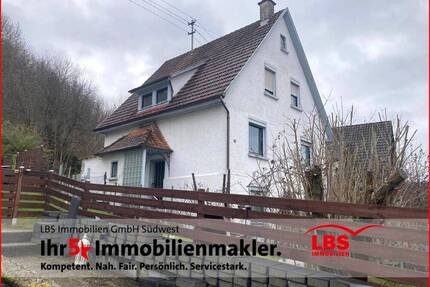 Solides Einfamilienhaus in Randlage mit Hobbyraum und Garage + geschützter Garten - Albstadt Onstmettingen