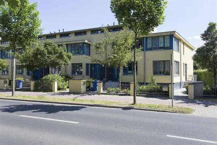 Haus zum Mieten in Kleinmachnow 1.455,90 € 85.39 m²