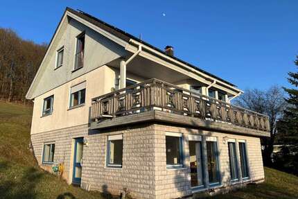 Haus zum Kaufen in Schlüchtern 419.000,00 € 190 m²