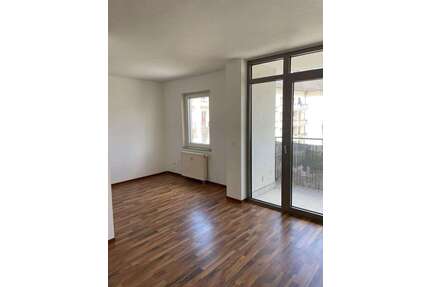 Wohnung zum Mieten in Chemnitz 302,00 € 50.19 m²