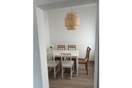 kleines Haus mit 2 Bädern & Terrasse – ideal für 2er WG - Wiesbaden Mainz-Kastel