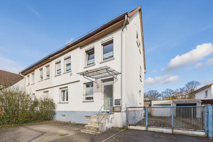Großzügiges Wohnhaus mit Einliegerwohnung und Garten in zentraler Lage von Kleinlinden - Gießen
