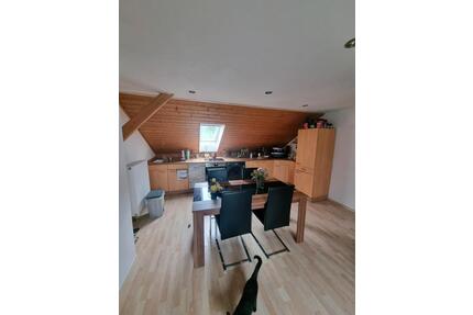3 Zimmer Dachgeschoss Wohnung zu vermieten - Schaufling