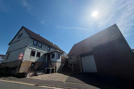 Haus mit Scheune mit Podenzial - 155.000,00&nbsp;EUR Kaufpreis, ca.&nbsp; 316,00&nbsp;m&sup2; in Steinau an der Straße (PLZ: 36396)