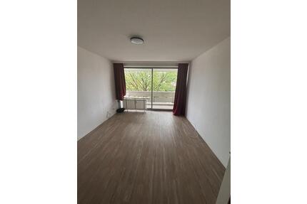 Einzimmrwohnung- Zwischenmiete für Mai und Juni - Düsseldorf Heerdt