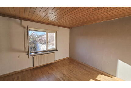 ObjNr:19144 - Geräumiges Haus für z.B. 2 Generationen in ruhiger Ortsrandlage in Heuchelheim - Heuchelheim bei Frankenthal