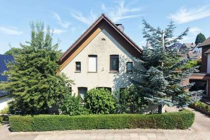 Haus zum Kaufen in Oerlinghausen 366.600,00 € 201.04 m²