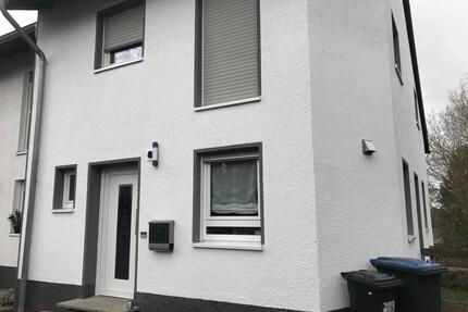 Haus zur Miete - 1.200,00&nbsp;EUR Kaltmiete, ca.&nbsp; 129,00&nbsp;m&sup2; in Ottweiler (PLZ: 66564)