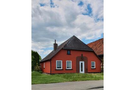 Haus zu verkaufen - 32.000,00&nbsp;EUR Kaufpreis, ca.&nbsp; 100,00&nbsp;m&sup2; in Wiedensahl (PLZ: 31719)