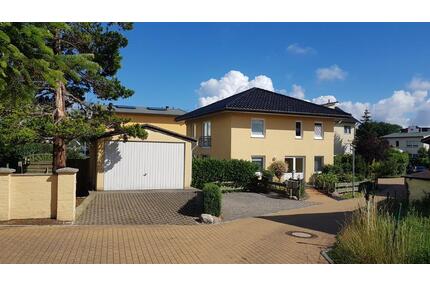 Wohnen am Meer, helle frisch renovierte 2 - Zimmer- Wohnung 1.OG - Lubmin