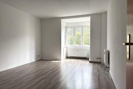 Schöne 2-Raum-Wohnung mit Balkon und Blick ins Grüne - Chemnitz Sonnenberg