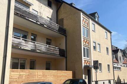 Große 2 ZKB Stadtwohnung mit riesiger Terrasse in der Altstadt von Augsburg